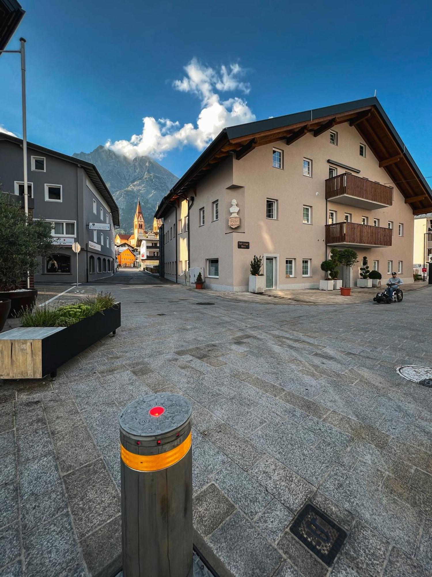 Mitten Im Zentrum Ferienwohnungen Mit Sonniger Terrasse Telfs Exteriör bild